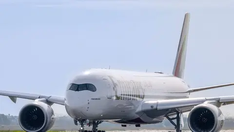 El primer Emirates A350. (WAM)