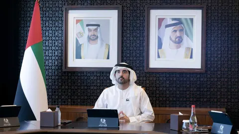 El jeque Hamdan preside la reunión de este jueves del Consejo Ejecutivo de Dubai. (WAM)