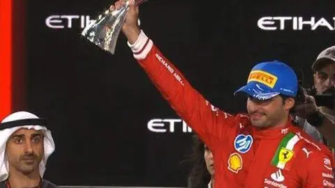 Carlos Sainz, segundo en Yas Marina Circuit de Abu Dhabi. (X)