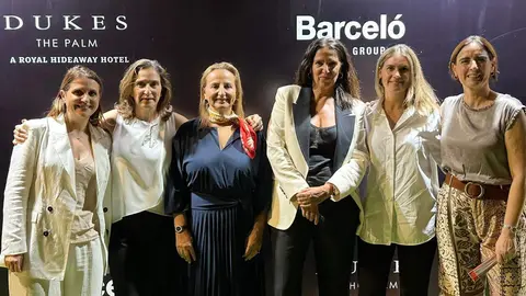 Fundadoras e integrantes del Club de Ejecutivas en EAU: De izquierda a derecha: María
Sánchez, Carmen Vidal, Natalia Mochales, Damaris Aracil, Ana Belen Narro y Begoña Águeda. (Cedida)