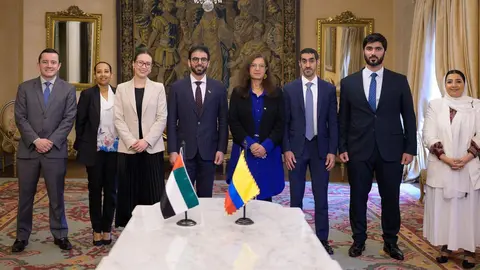 Participantes en la firma del memorando. (WAM)