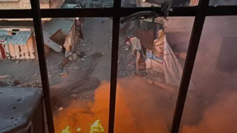 Una imagen de X del incendio en el hospital de Gaza.