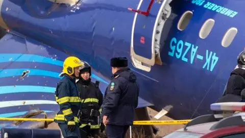 El avión siniestrado. (X)