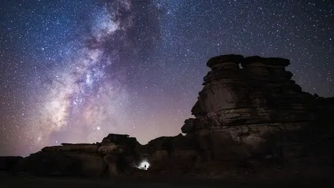 Una imagen de X de la ciudad futurista de Neom.