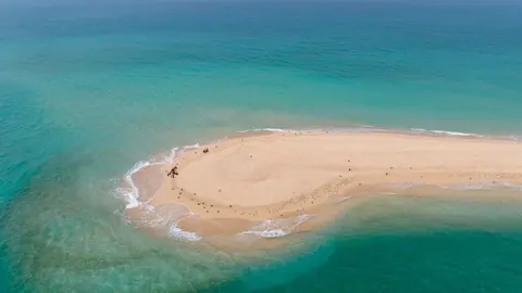 La isla Sir Bu Nair en el emirato de Sharjah. (WAM)