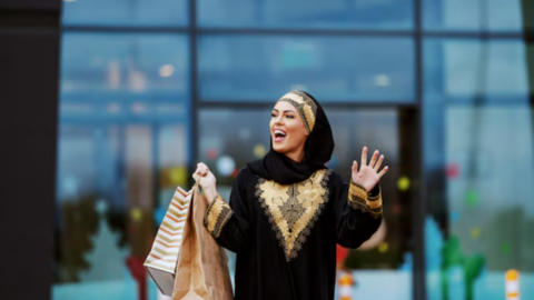 Mujeres árabes y su pasión las compras y el consumo