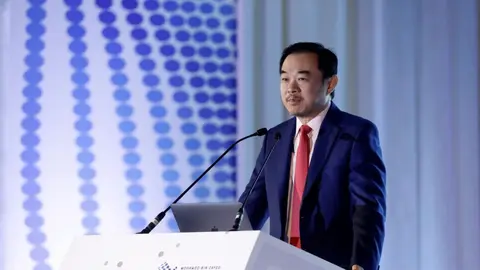 Eric Xing, presidente de la Universidad Mohamed bin Zayed de Inteligencia Artificial de Abu Dhabi. (xing.mbzuai.ac.ae)