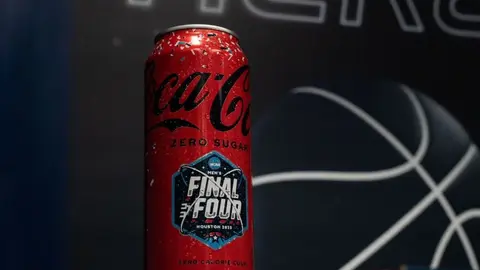 Una Coca Cola a modo ilustrativo. (X)