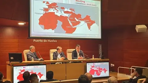 Intervenciones en el acto de presentación de las nuevas conexiones del Puerto de Huelva. (
