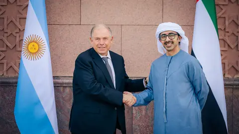 Encuentro de Gerardo Werthein en Emiratos Árabes con el jeque Abdullah bin Zayed Al Nahyan. (WAM)