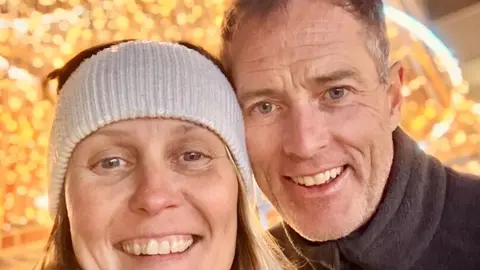 La pareja británica detenida en Irán en una imagen de su cuenta de Instagram.