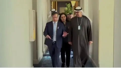 Los presidentes de EAU y Colombia en Dubai. (X)