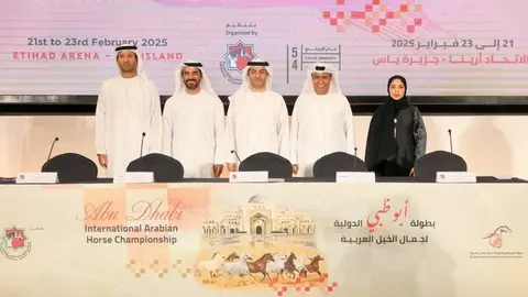 Un momento de la rueda de prensa en el Etihad Arena. (WAM)