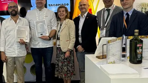 De izquierda a derecha: José Pizarro, Iker Zapata, María Naranjo, Jose Miguel Herrero, Andres Salinero y Álvaro Angulo. (Cedida)