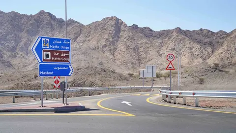 La rotonda en la carretera de la ciudad de Hatta en Dubai. (RTA)
