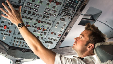 Un piloto de Emirates. (Web Emirates)