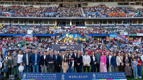 Más de 15.000 personas poblaron las gradas del estadio Nuevo Colombino de Huelva durante la Inauguración de la Gañafote Cup 2025. (Julián Pérez)