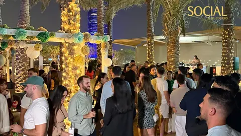 Asistentes en el COCO Lounge Rooftop. (EL CORREO)