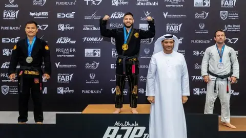 Willy Fernández en el podio de Abu Dhabi. (Cedida)