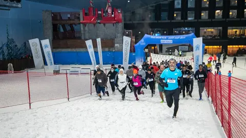 Una edición del DXB Snow Run en ski Dubai. (WAM)