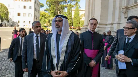 El príncipe heredero de Abu Dhabi en el Vaticano. (WAM)