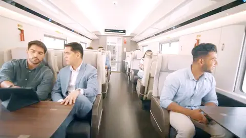 Los trenes de pasajeros de Etihad Rail ofrecerán un servicio de lujo con capacidades para más de 400 viajeros, cómodas instalaciones y tecnología avanzada, incluyendo Wi-Fi gratuito. (Etihad Rail)