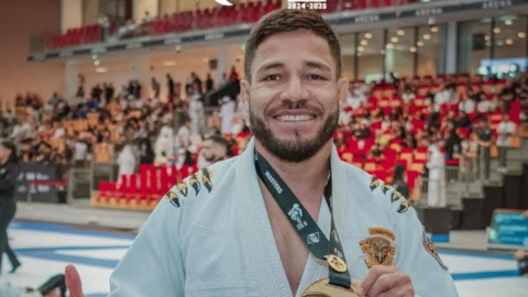 Willy con la medalla de oro. (Cedida)