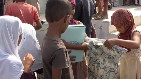 Los niños de Yemen con la ropa de Eid. (WAM)