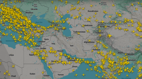 Captura de pantalla de la web de seguimiento de vuelos en tiempo real Flightradar24.com.