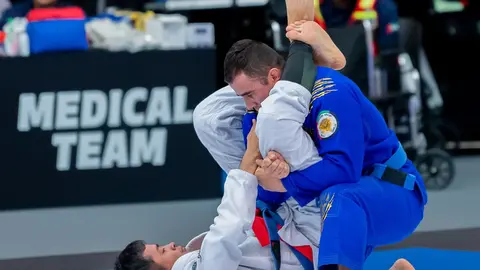 Una pelea de jiu jitsu. (WAM)