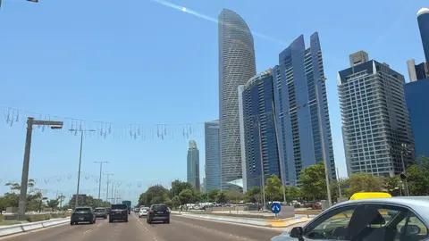 Una carretera en Abu Dhabi. (EL CORREO)