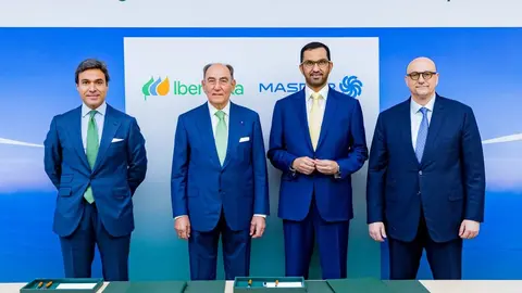 Representantes de Masdar e Ibedrola. (WAM)