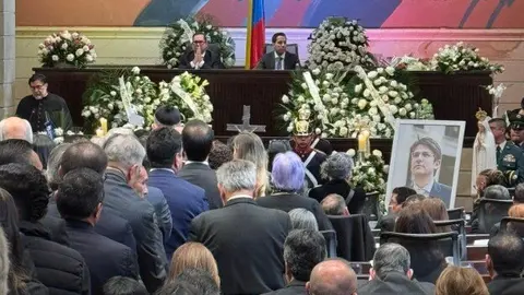 Despedida a Miguel Uribe Turbay. (X)