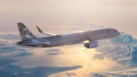 Una aeronave de la  aerolínea de Abu Dhabi Etihad. (WAM)