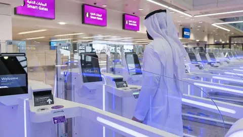 Puertas inteligentes en el Aeropuerto Internacional de Dubai. (WAM)