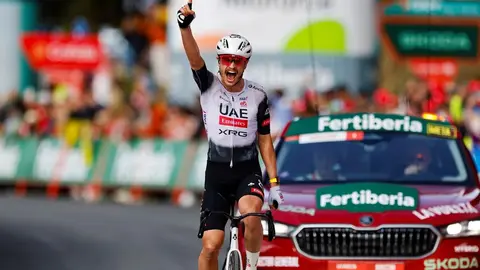 Ayuso tras ganar la séptima etapa de La Vuelta 2025. (WAM)