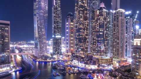 Una imagen nocturna de Dubai. (X)