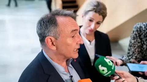 El diputado de Izquierda Unida (IU) y líder del Partido Comunista de España (PCE), Enrique Santiago. (Fuente externa)