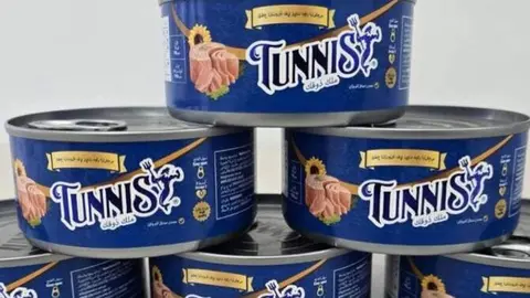 Latas de atún ecuatoriano. (X)