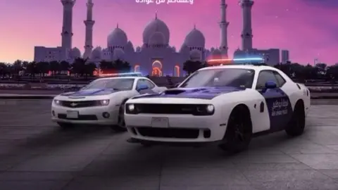 Una imagen de vehículos de la Policía Abu Dhabi. (Instagram)