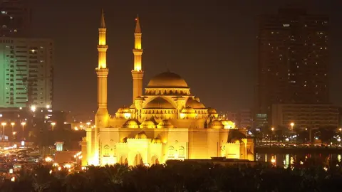 Las espectaculares mezquitas son una de las grandes señas de identidad del emirato de Sharjah. (pxhere.com)