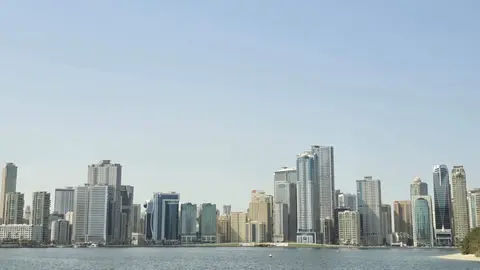 Skyline de la Corniche de Sharjah. (Fuente externa)