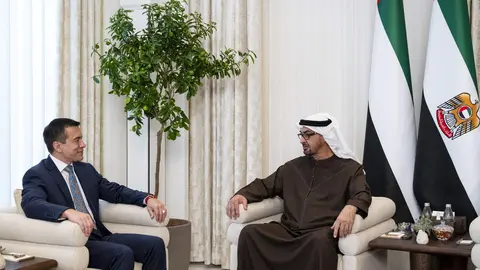 Los presidentes cde Euador y EAU en Abu Dhabi. (WAM)