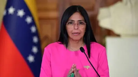 Delcy Rodr&iacute;guez, asumir&aacute; el cargo de presidenta encargada de la Rep&uacute;blica, convirti&eacute;ndose en la primera mujer en liderar el Ejecutivo venezolano. (X)