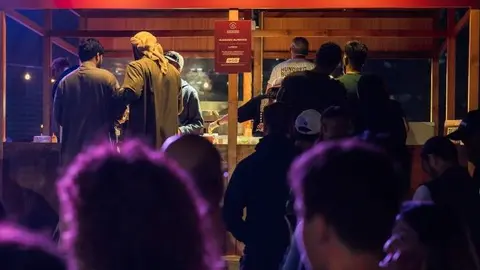 La burguer espa&ntilde;ola en el campeonato de Dubai. (Instagram)