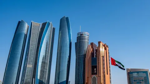 En primer t&eacute;rmino las Etihad Towers en Abu Dhabi. (WAM)