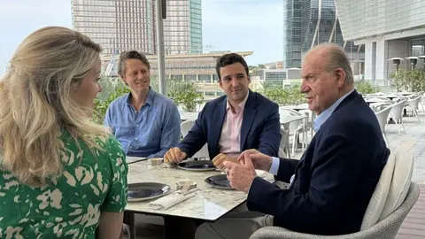 El rey Juan Carlos en Abu Dhabi este s&aacute;bado. (Instagram)