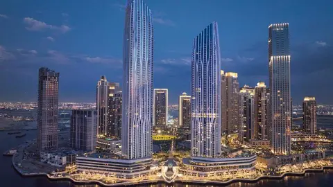 En primer t&eacute;rmino las torees Address Creek Harbour. (X)