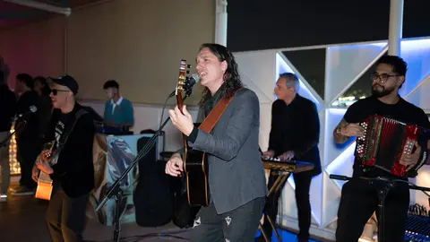 La Deira Band en uno de sus conciertos. (Cedida)