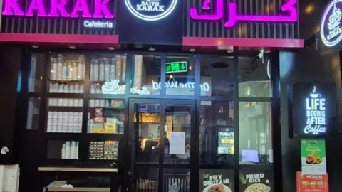 La cafeter&iacute;a cerrada en Abu Dhabi. (ADAFSA)